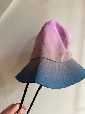 Cynthia Rowley Light-to-Mid Blue Ombre Bucket Hat